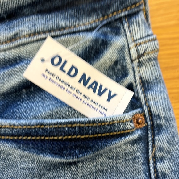 NEW! High rise jeans. Size 4 Short - Picture 4 of 5